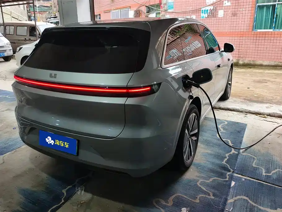 Li Auto Li L6 2024