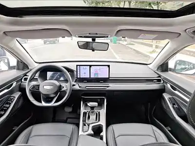 Geely Emgrand 2026