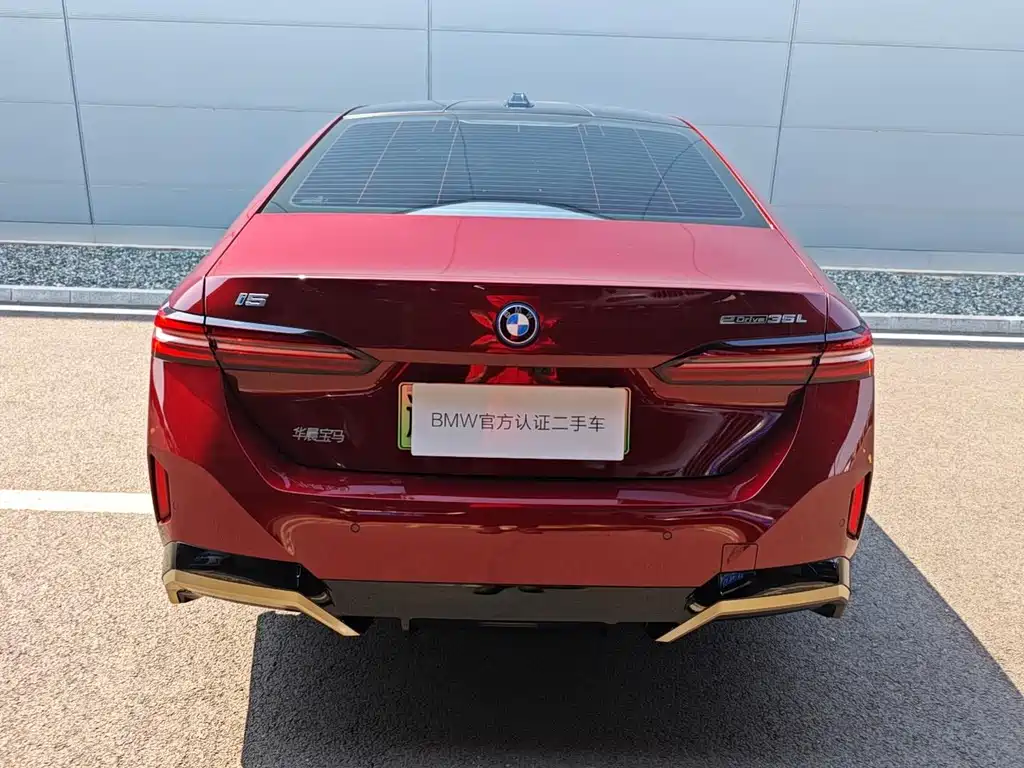 BMW i5 2025 — фото 9