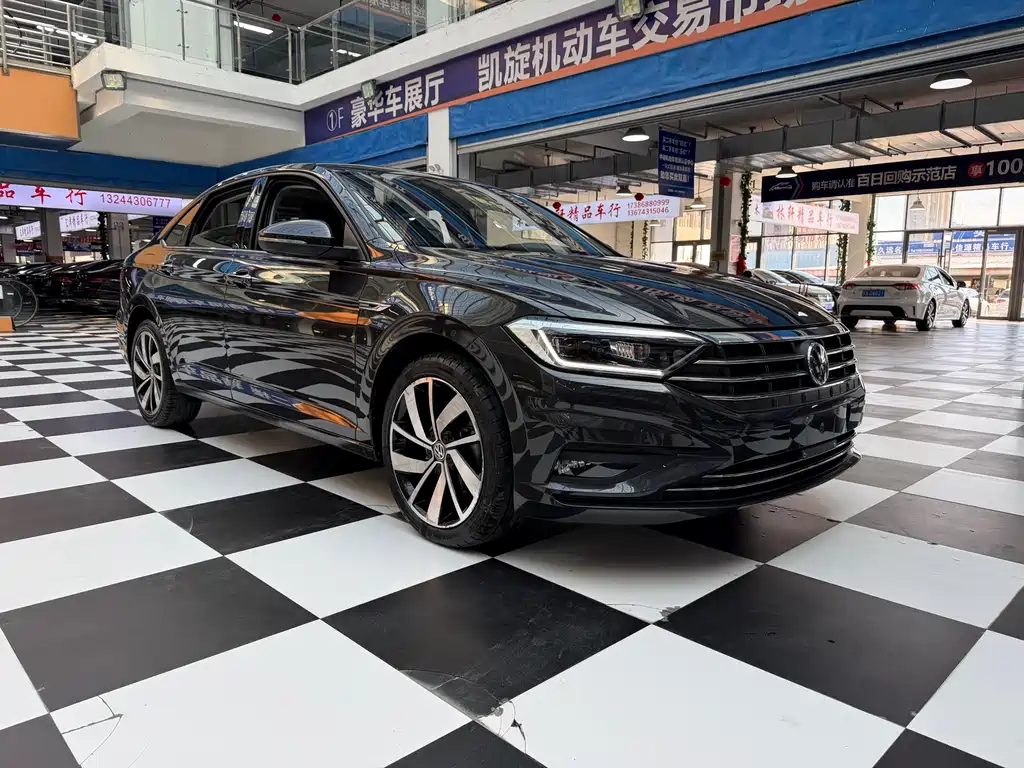 Volkswagen Sagitar 2022