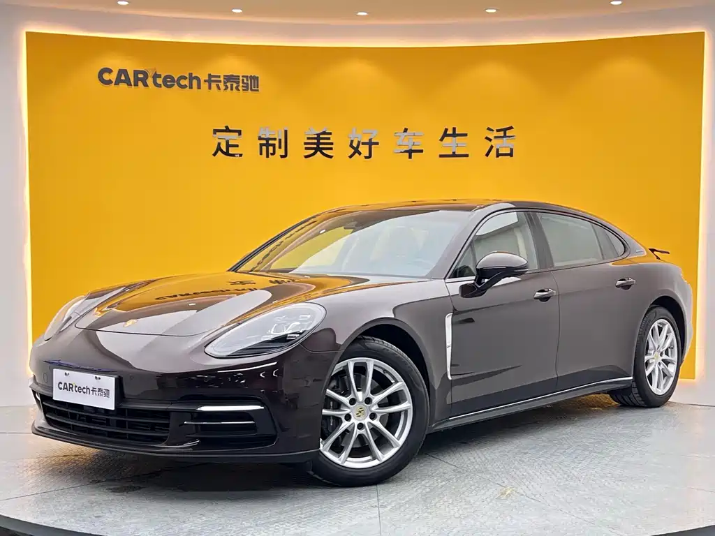 Porsche Panamera 2019 — фото 1