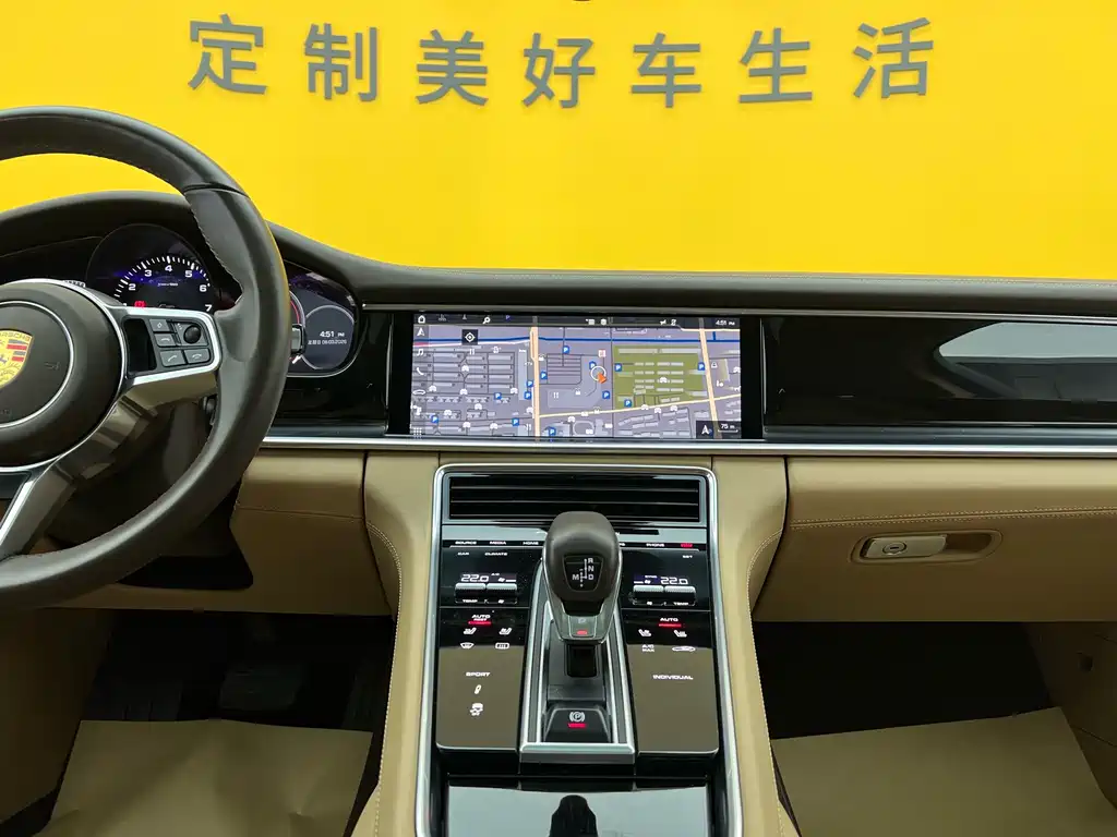 Porsche Panamera 2019 — фото 17
