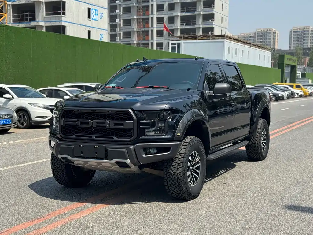 Ford F-150 Raptor 2019 — фото 1