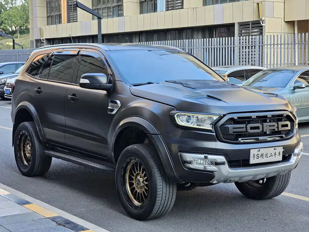 Ford Everest 2018 — фото 2