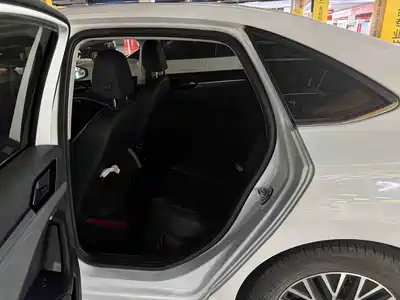 Volkswagen Sagitar 2019