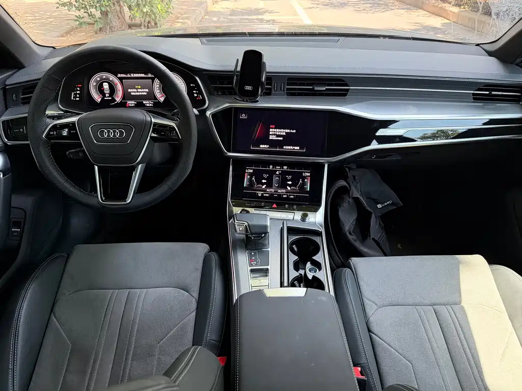 Audi A6L 2024