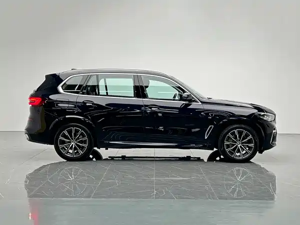 BMW X5 2023