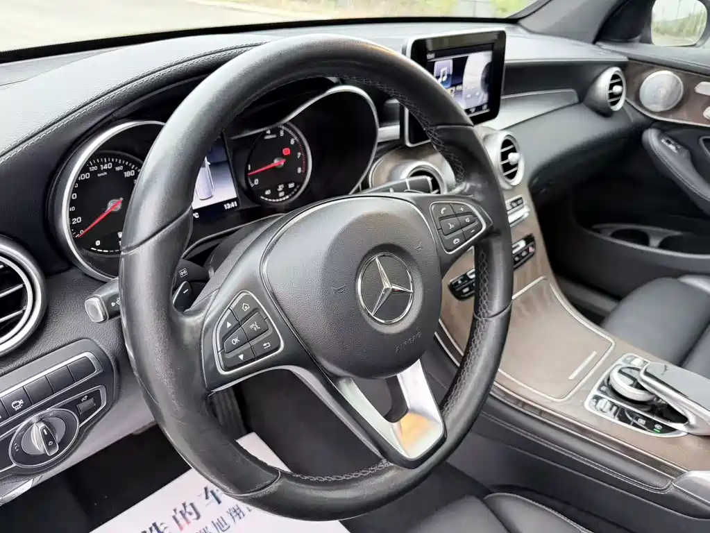 Mercedes-Benz GLC 2019