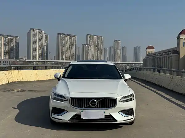 Volvo S60 2021