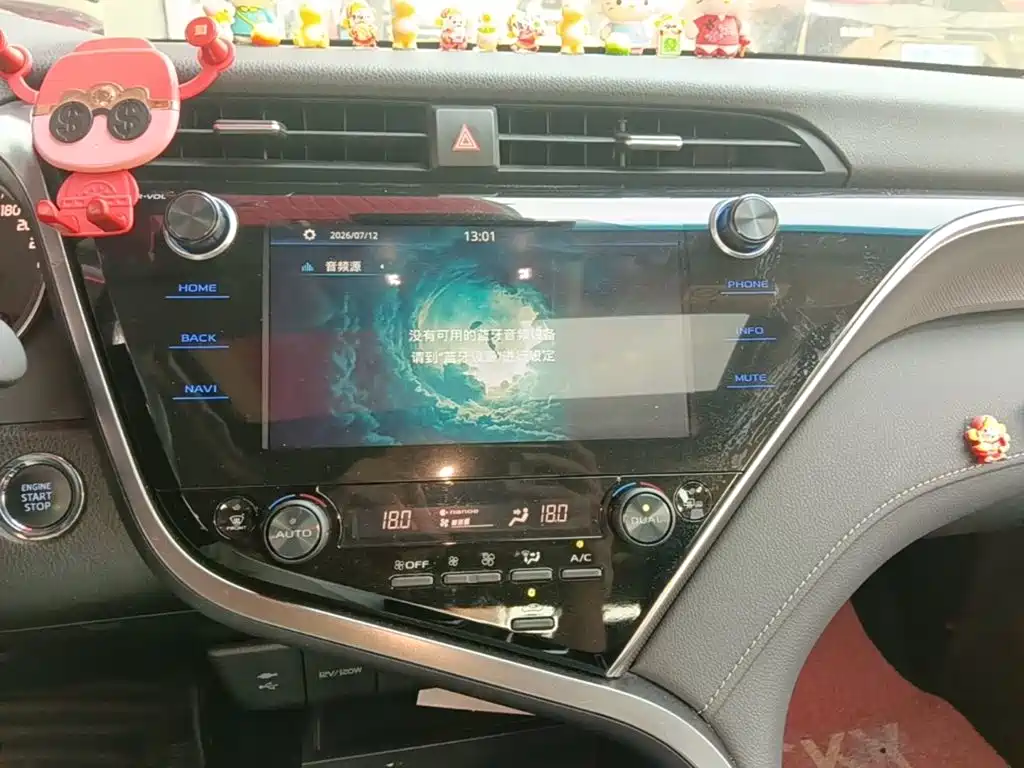 Toyota Camry 2020 — фото 13