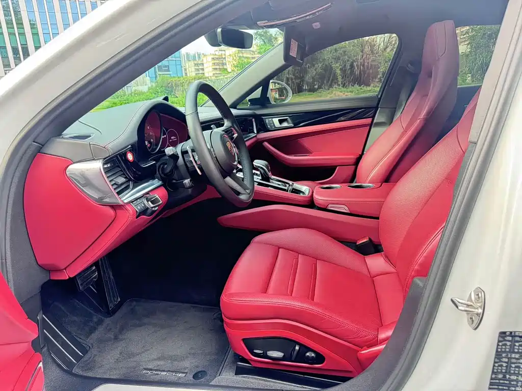 Porsche Panamera 2022