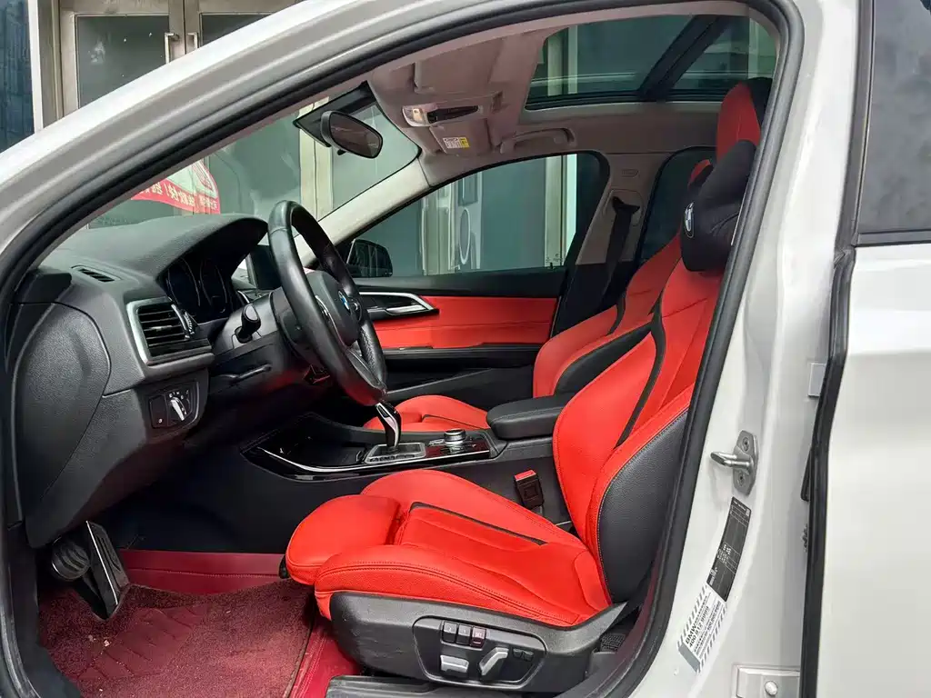 BMW 1 Series 2020
