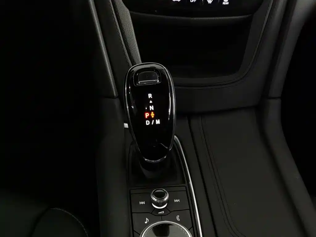 Cadillac XT5 2022 — фото 13