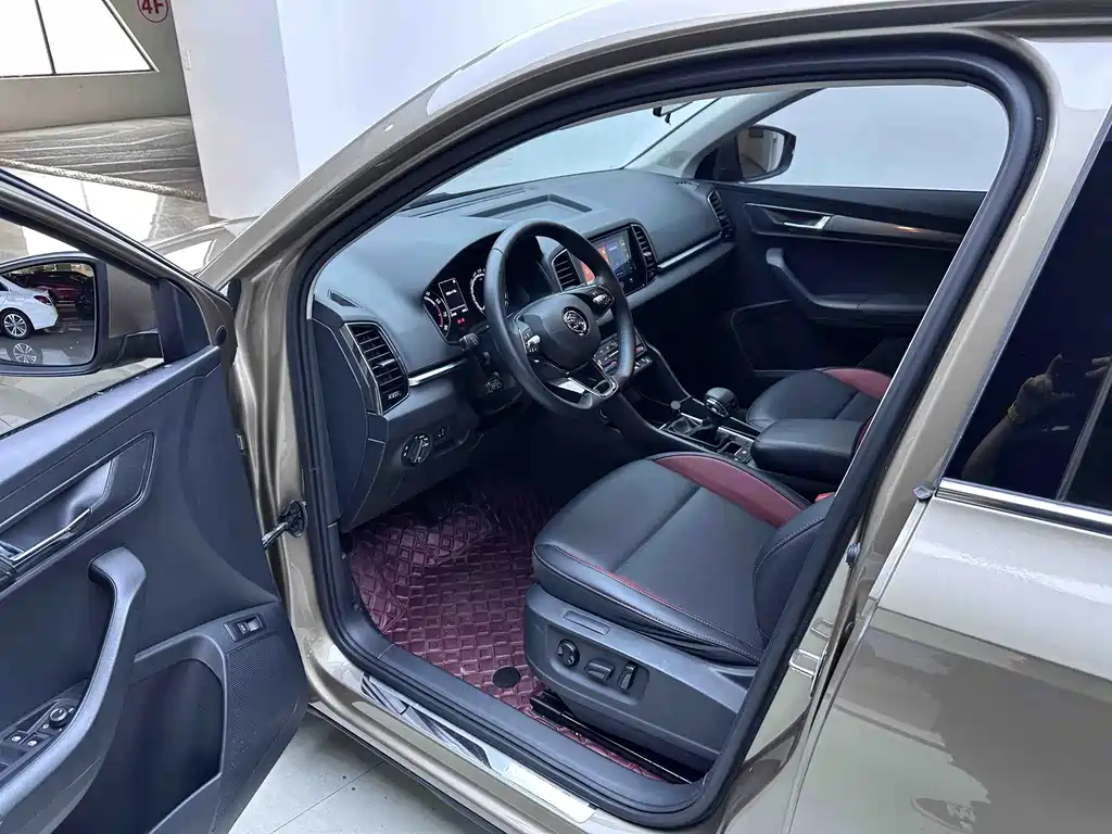Skoda Karoq 2022 — фото 10