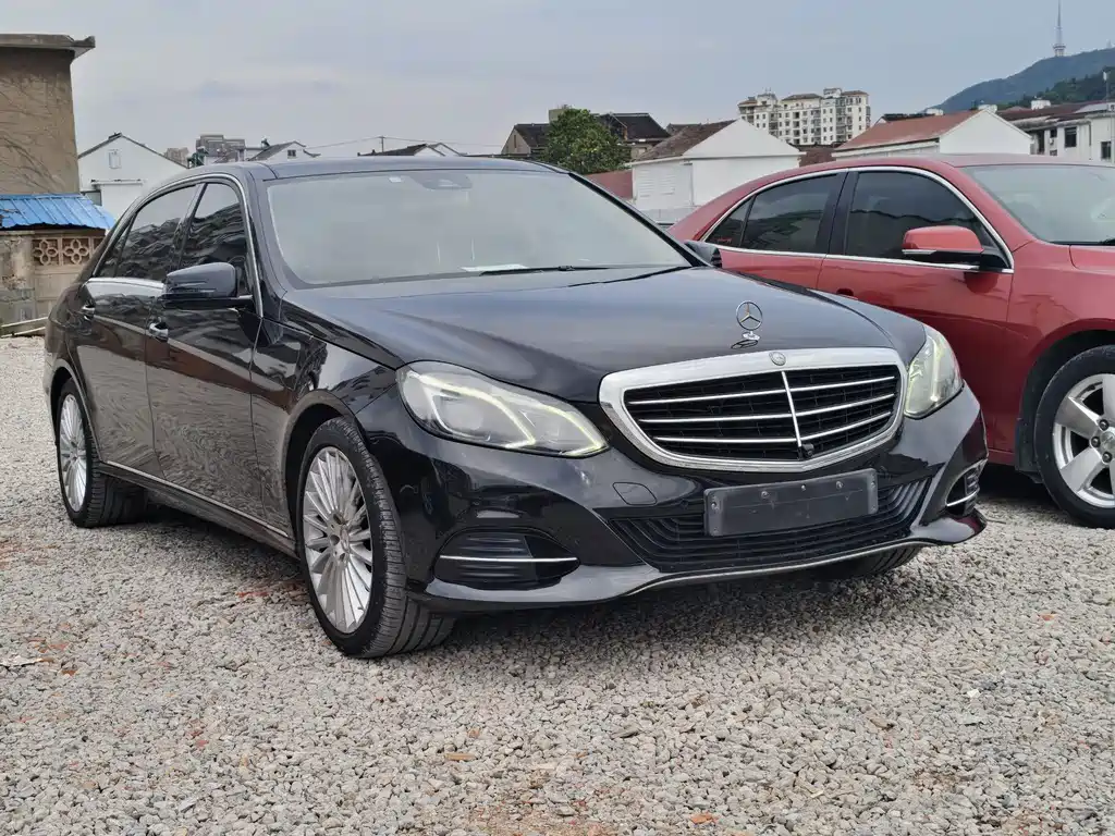 Mercedes-Benz E-Class 2013 — фото 4
