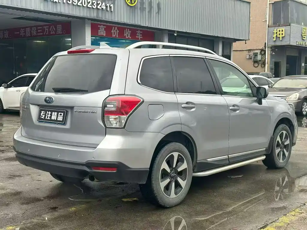 Subaru Forester 2017 — фото 9
