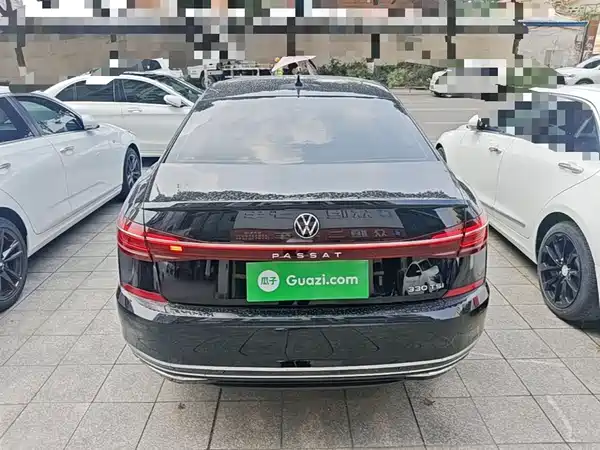 Volkswagen Passat 2022