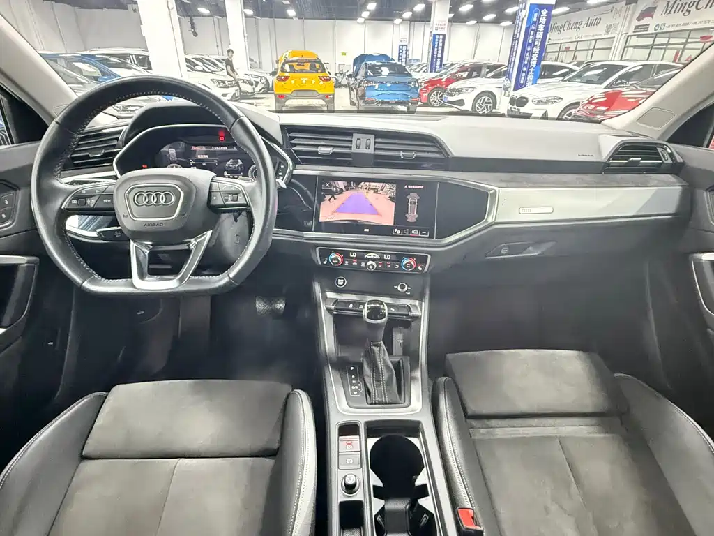 Audi Q3 2021 — фото 20