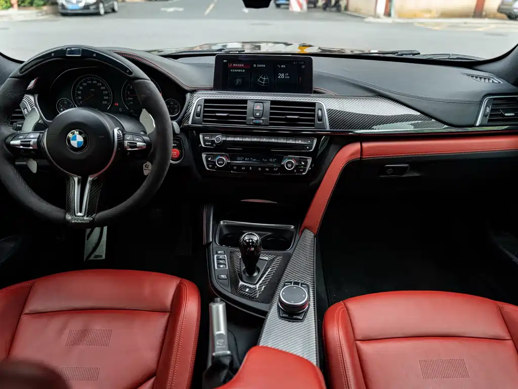 BMW M4 2019 — фото 18