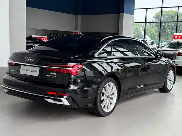 Audi A6L 2023