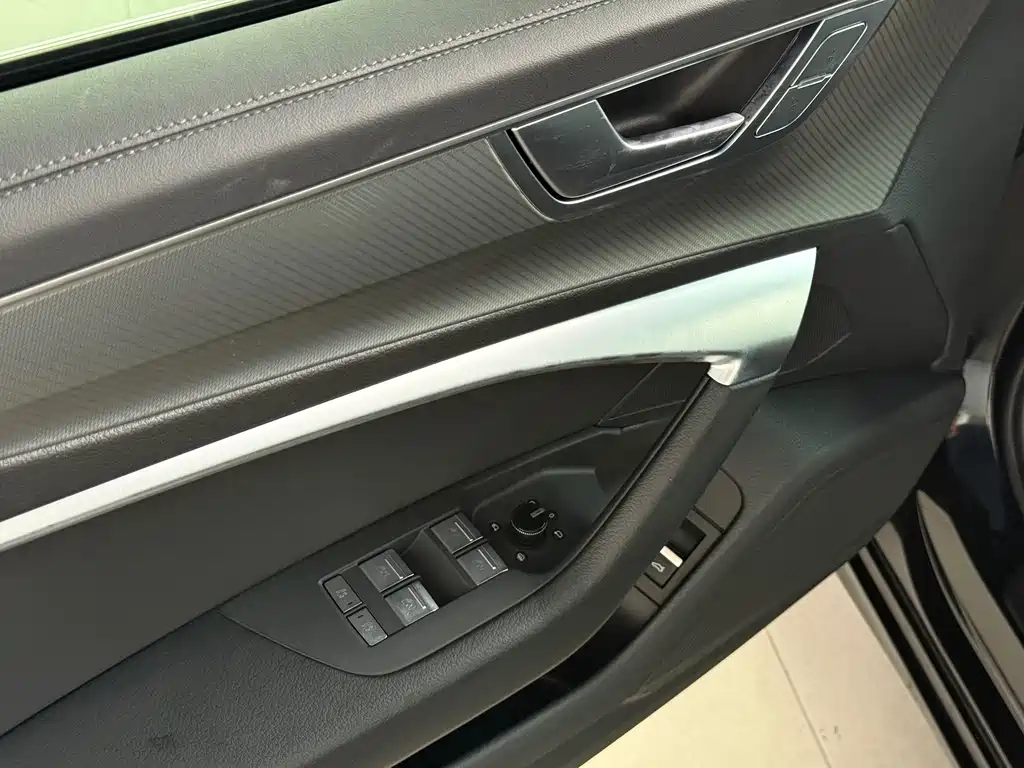 Audi A6L 2023 — фото 13