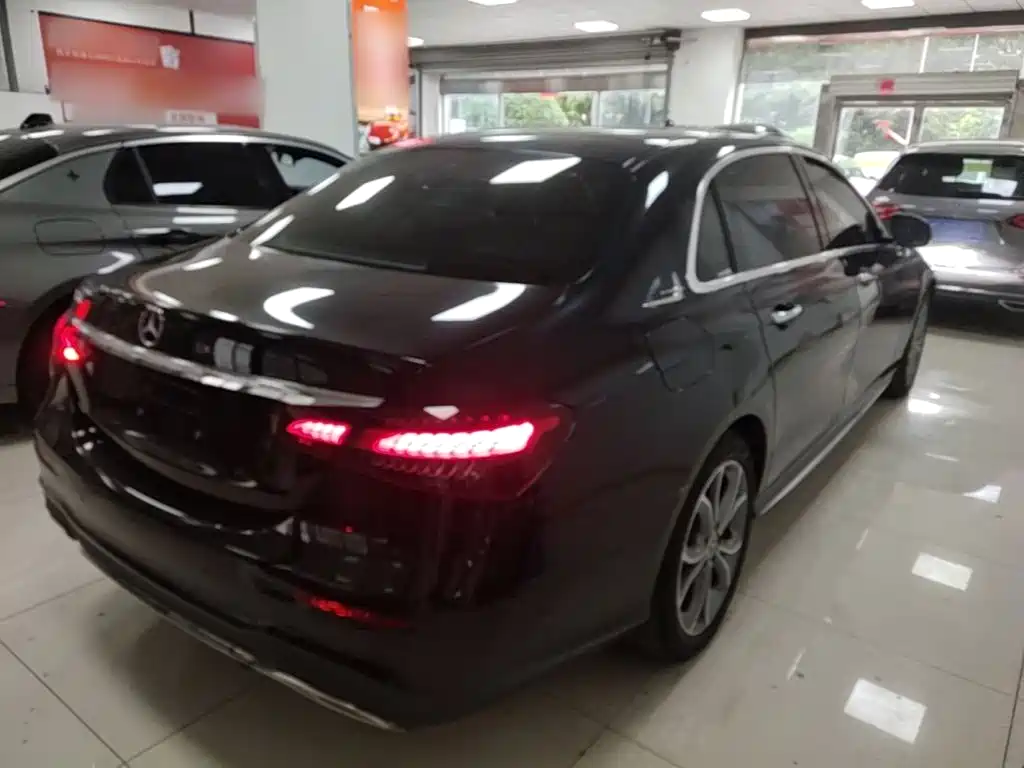 Mercedes-Benz E-Class 2021