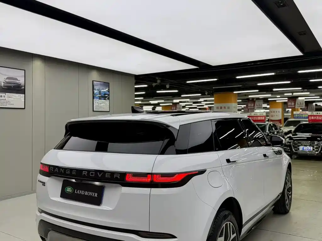 Land Rover Evoque 2022 — фото 4