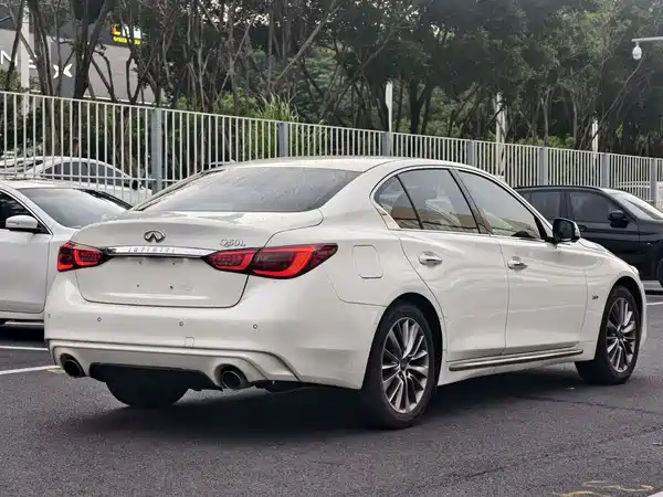 Infiniti Q50L 2019