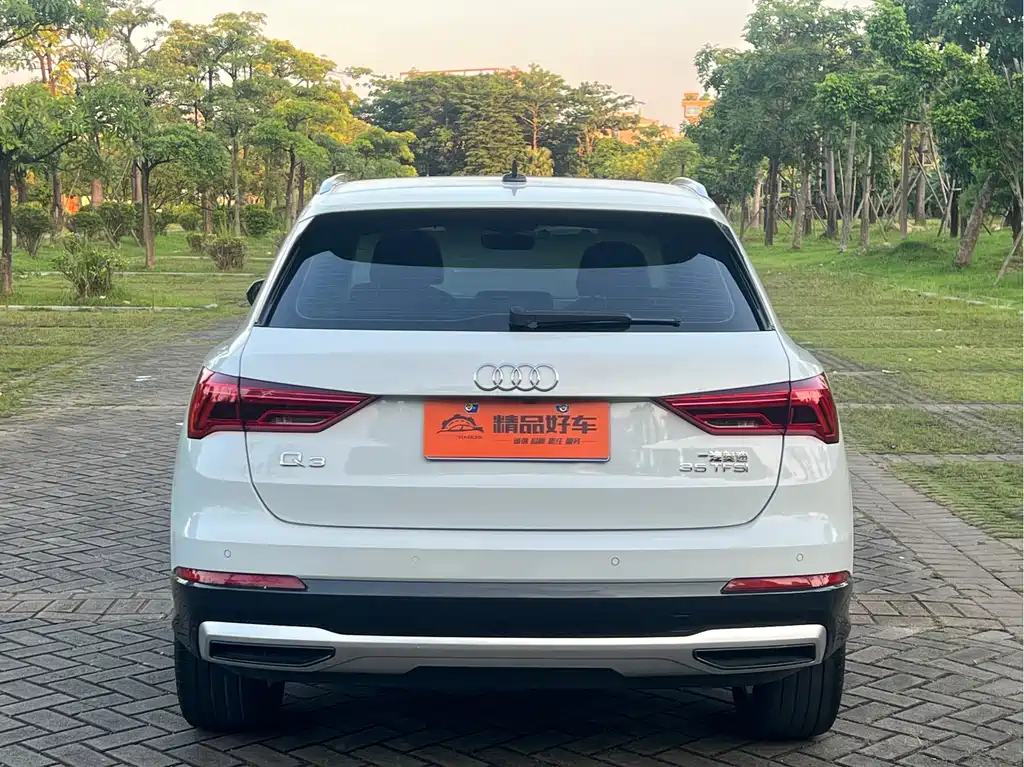Audi Q3 2022 — фото 15