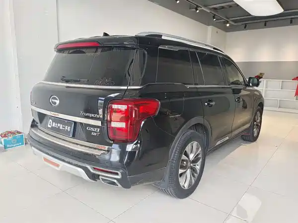 GAC Trumpchi GS8 2017