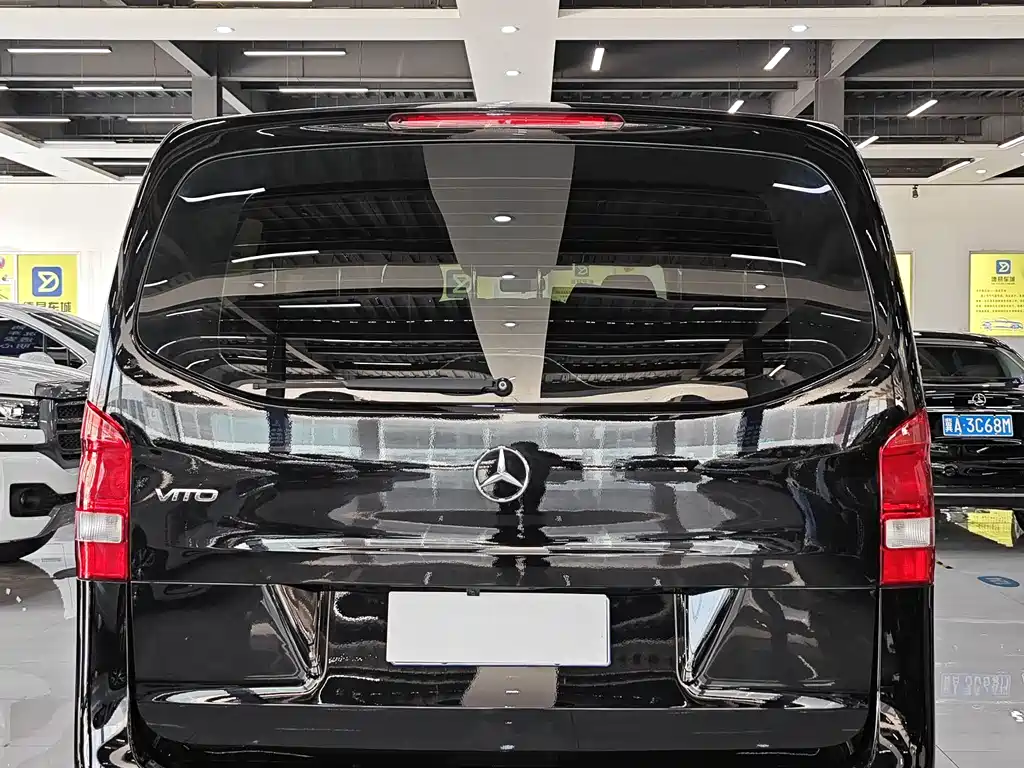 Mercedes-Benz Vito 2018 — фото 8