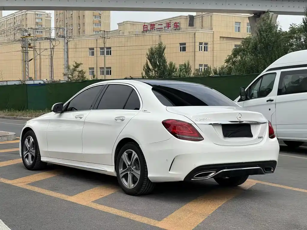 Mercedes-Benz C-Class 2018