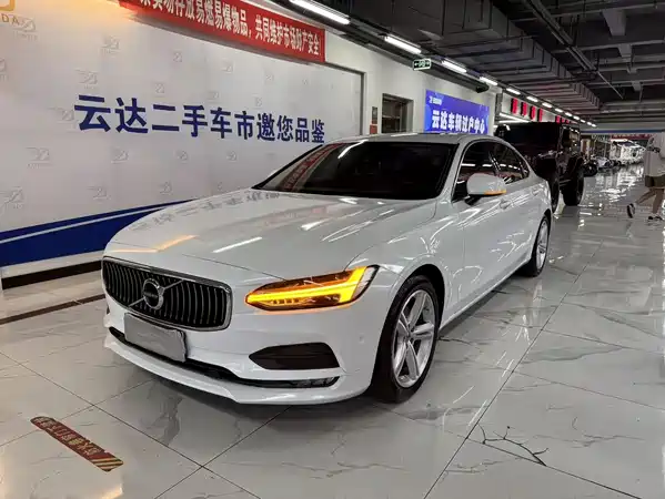 Volvo S90 2019