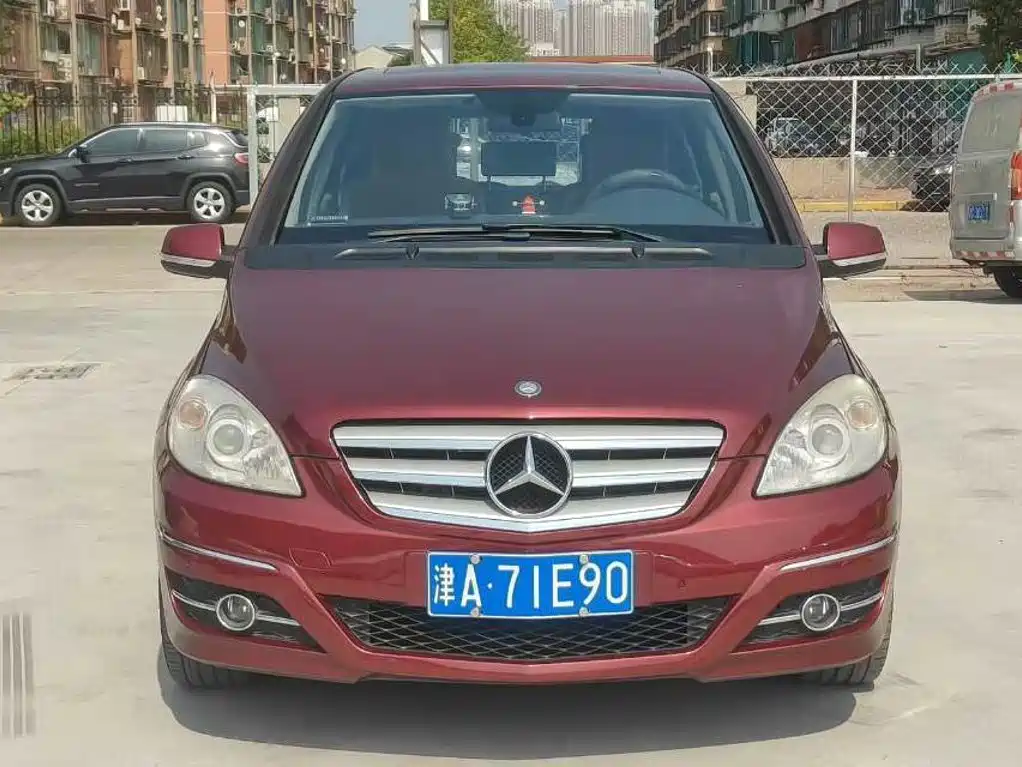 Mercedes-Benz B-Class 2011