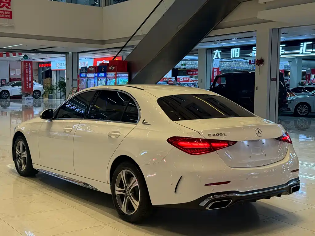 Mercedes-Benz C-Class 2022