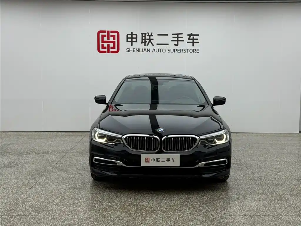 BMW 5 Series 2019 — фото 5