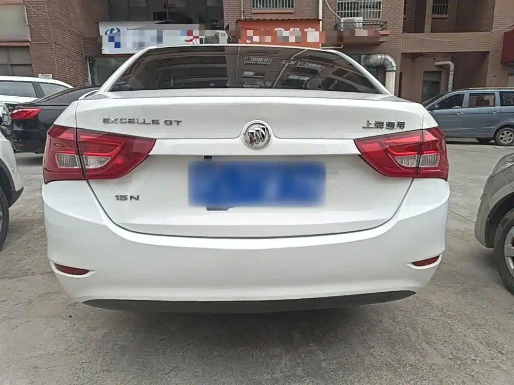 Buick Excelle 2015 — фото 6