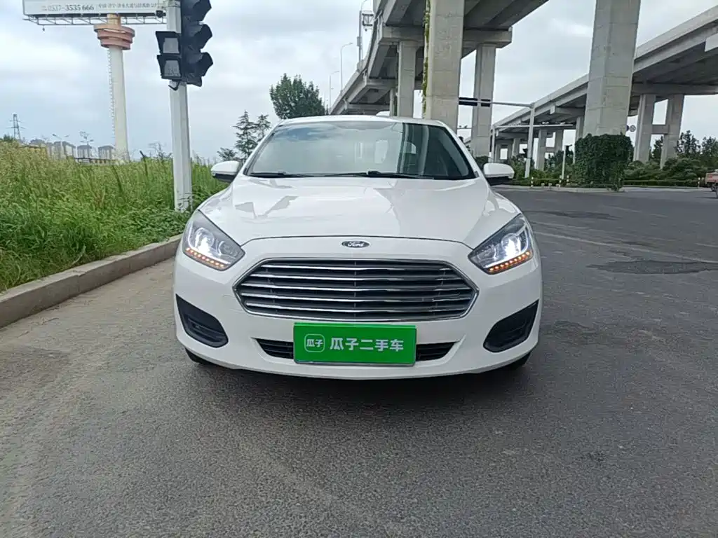 Ford Escort 2018