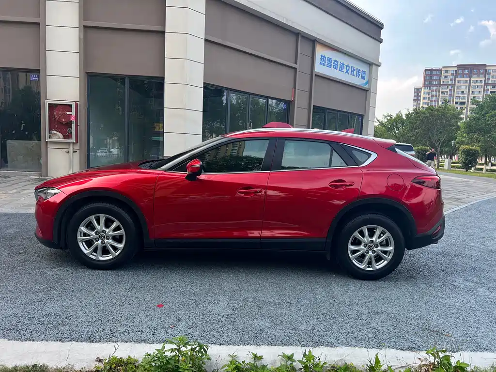 Mazda CX-4 2017 — фото 18