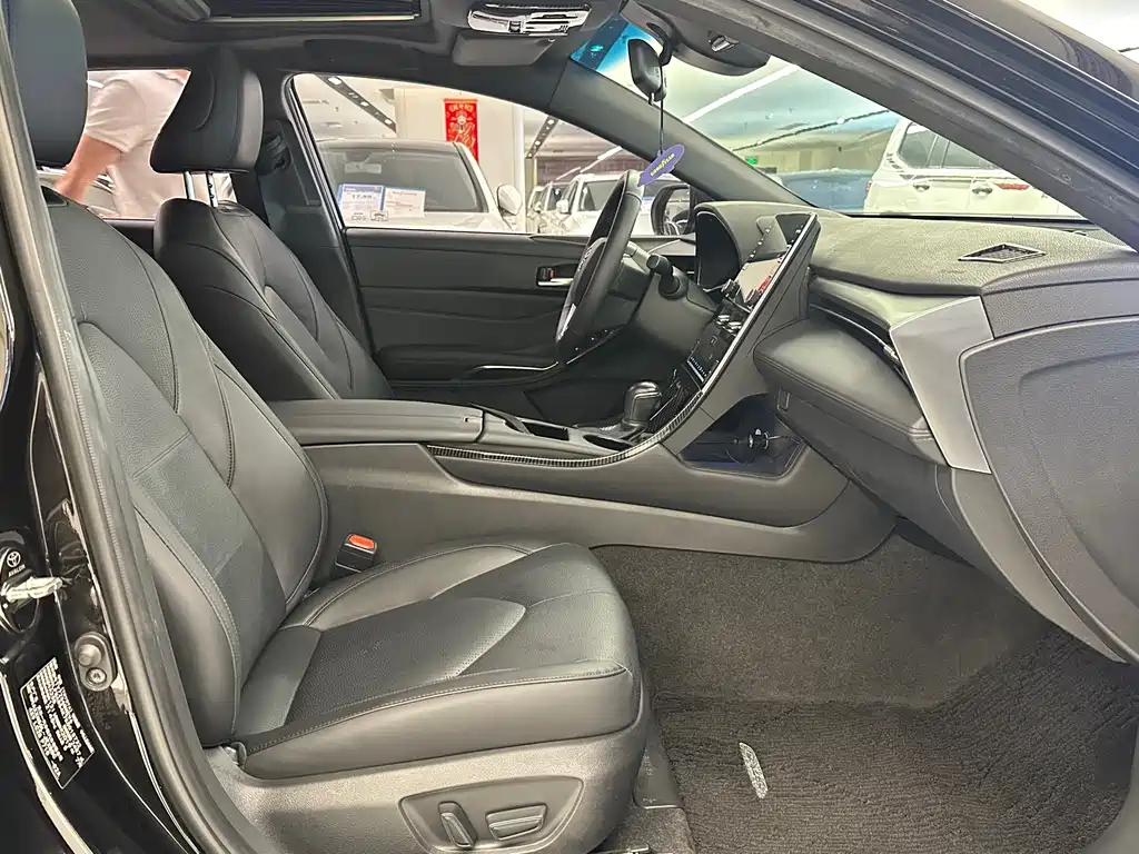 Toyota Avalon 2019 — фото 12