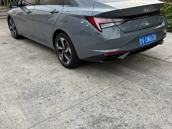 Hyundai Elantra 2023