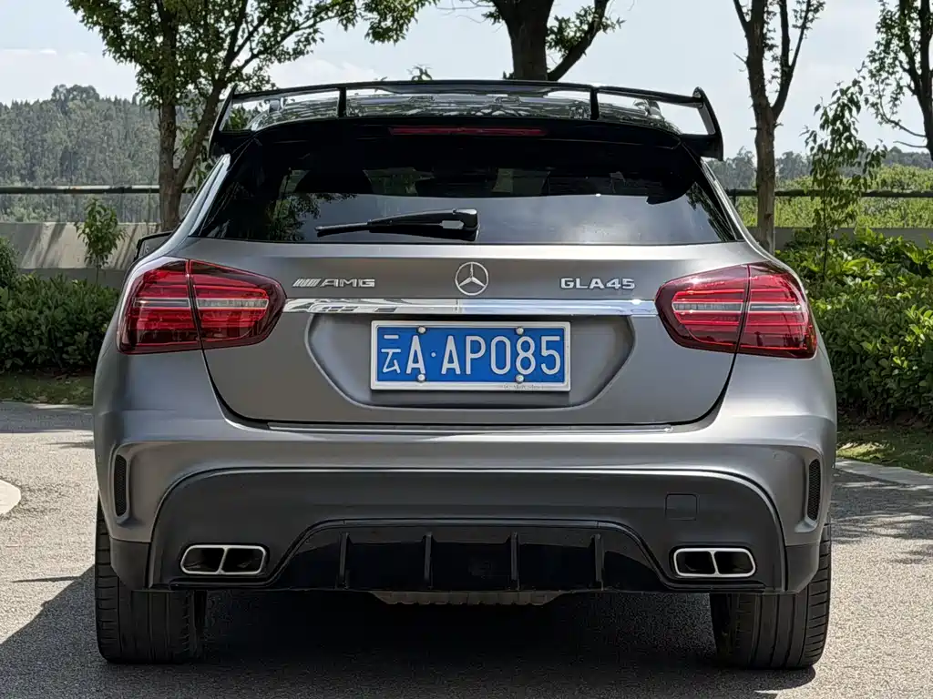 Mercedes-Benz GLA AMG 2018 — фото 8