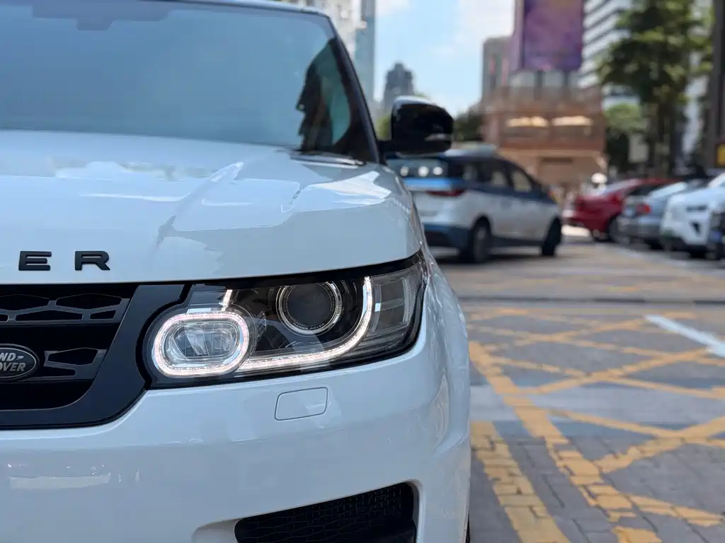 Land Rover Range Rover Sport 2015 — фото 17