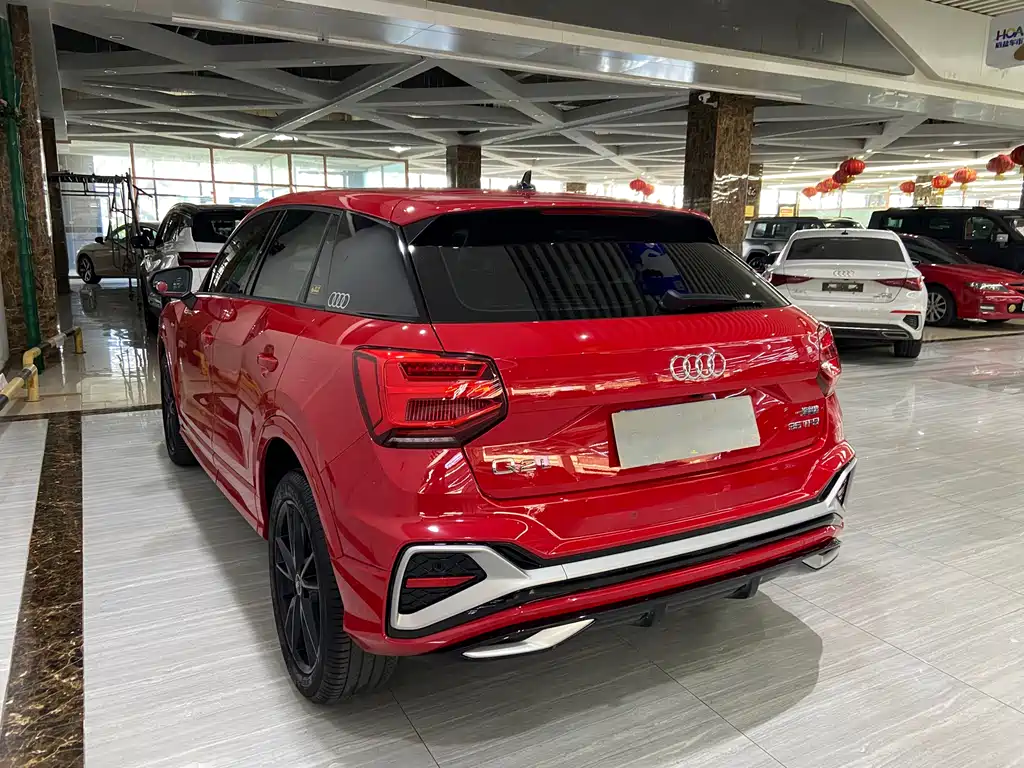 Audi Q2L 2022
