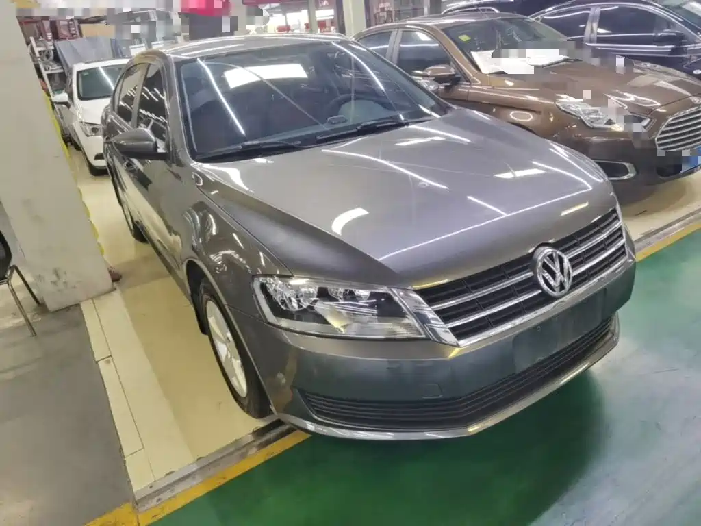 Volkswagen Lavida 2015