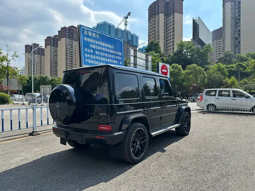 Mercedes-Benz G-Class AMG 2025 — фото 9