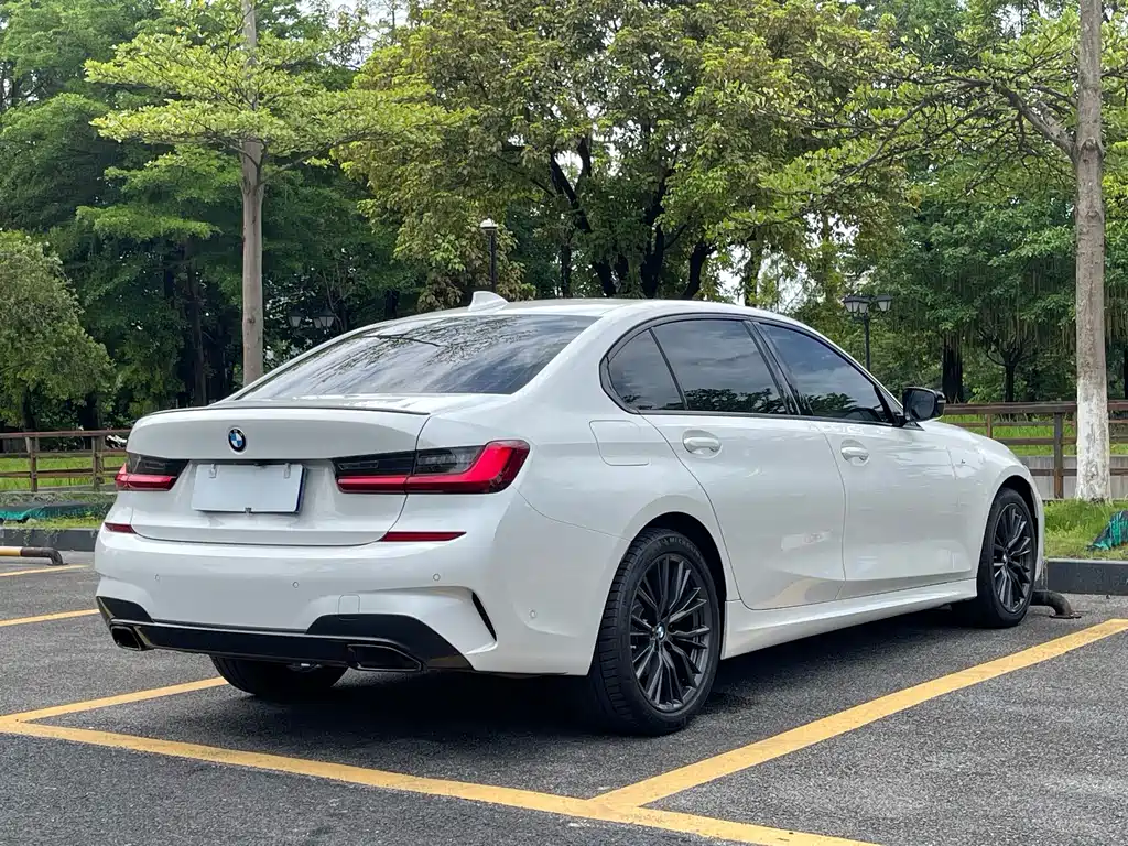 BMW 3 Series 2022