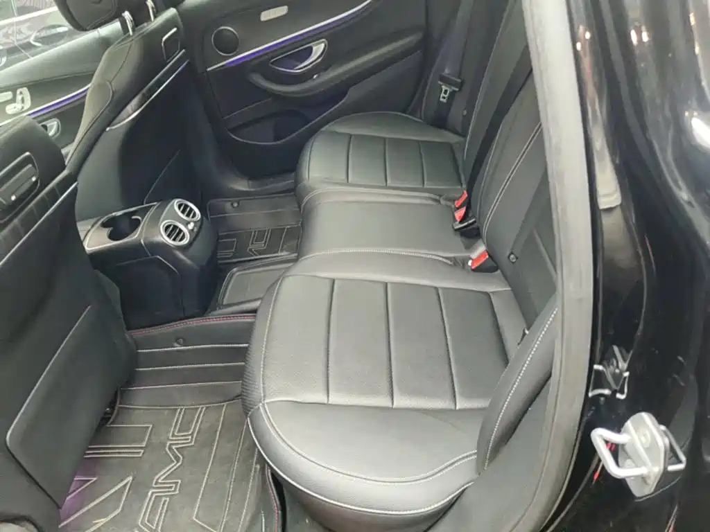 Mercedes-Benz E-Class 2020 — фото 17