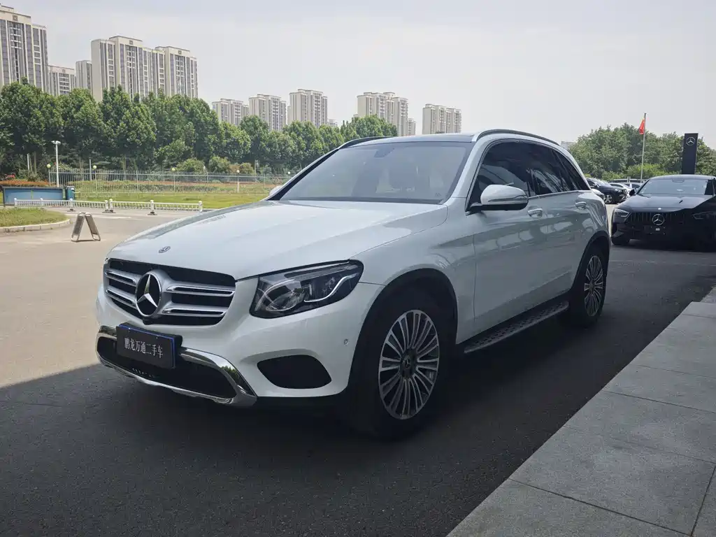 Mercedes-Benz GLC 2017 — фото 1