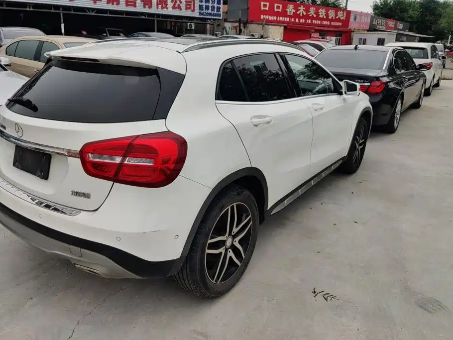 Mercedes-Benz GLA 2017